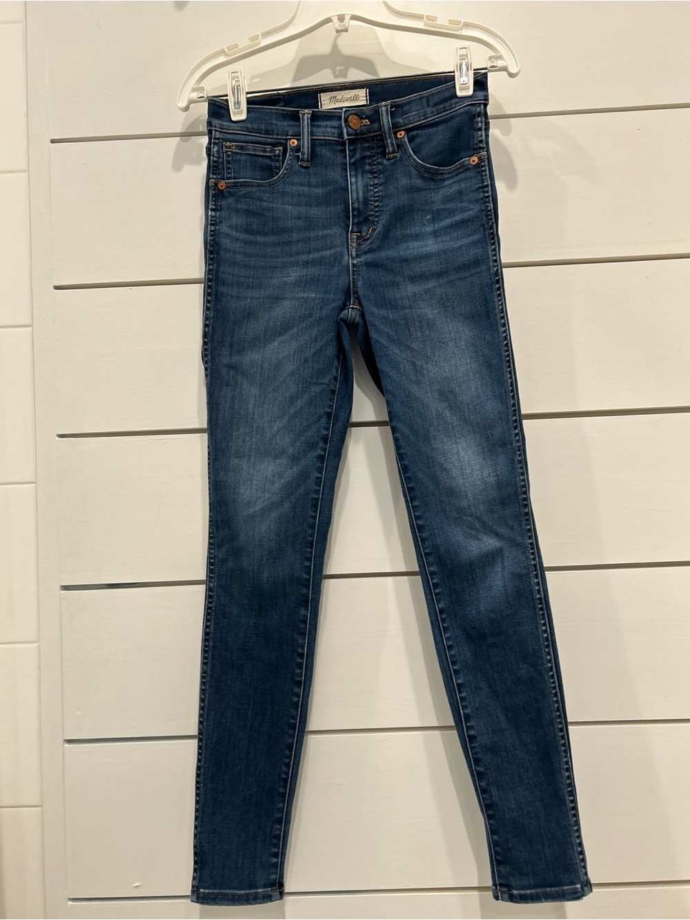 Madewell Skinny Jeans in Medium-Dark Blue Wash. 10” High Rise